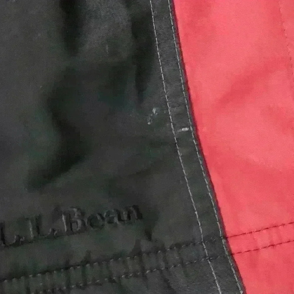 L.L. Bean red and black thinsulated heavy jacket - Picture 10 of 12